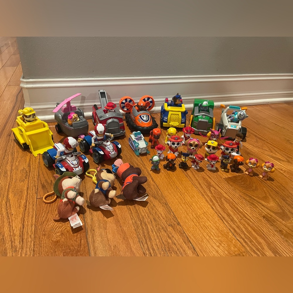 Paw Patrol Vehicles and Figures Lot